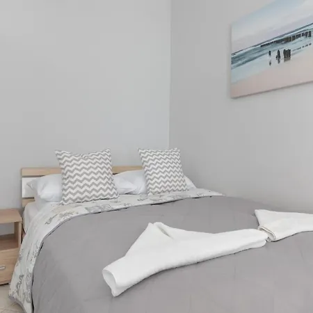 By The Port Of By Renters Apartament *